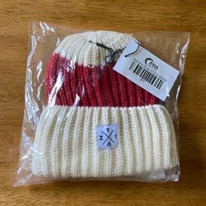 Zyia Active Red and White Beanie